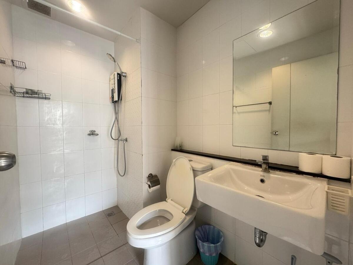Unio Sukhumvit 72 Boutique Condo Ban Khlong Samrong Exterior photo